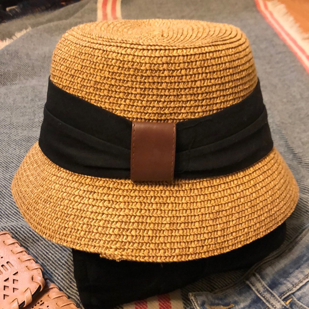 Straw hat - Picture 2 of 2